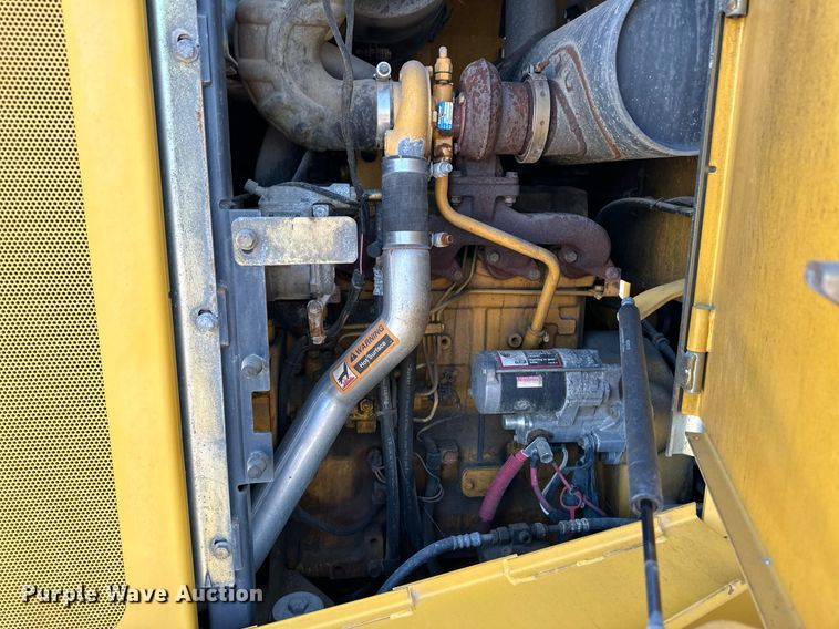 image for item OM9701 2006 John Deere 444J wheel loader