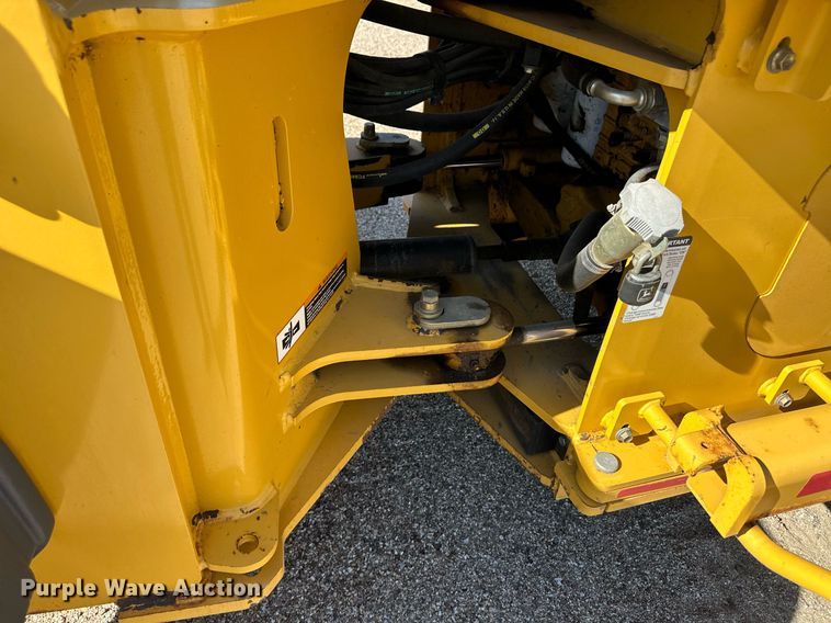 image for item OM9701 2006 John Deere 444J wheel loader
