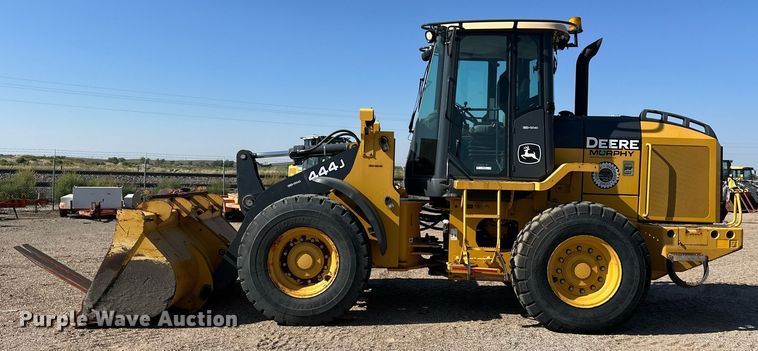 image for item OM9702 2006 John Deere 444J wheel loader