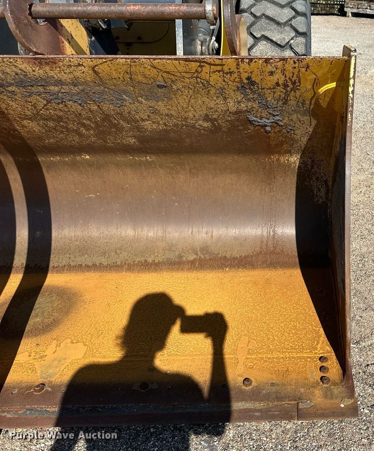 image for item OM9702 2006 John Deere 444J wheel loader