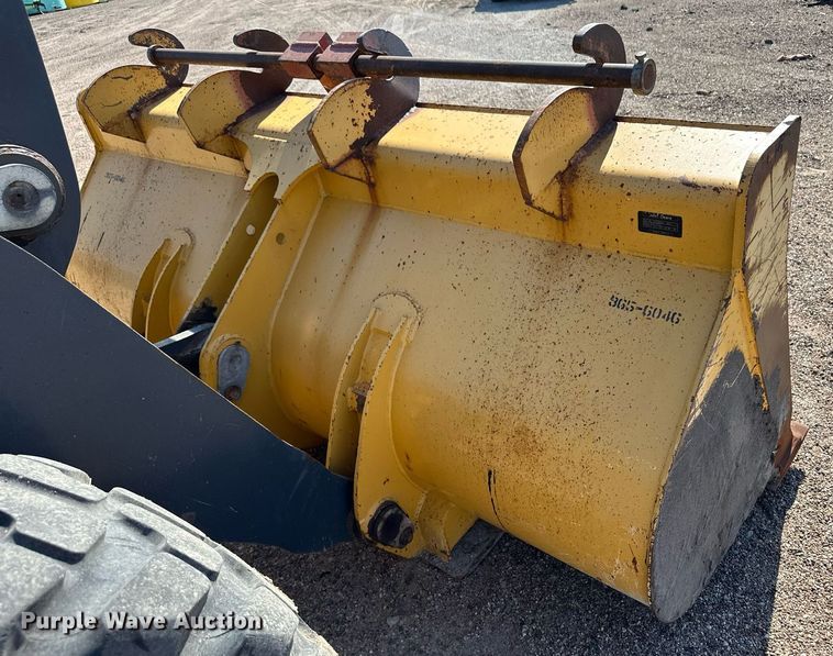 image for item OM9702 2006 John Deere 444J wheel loader