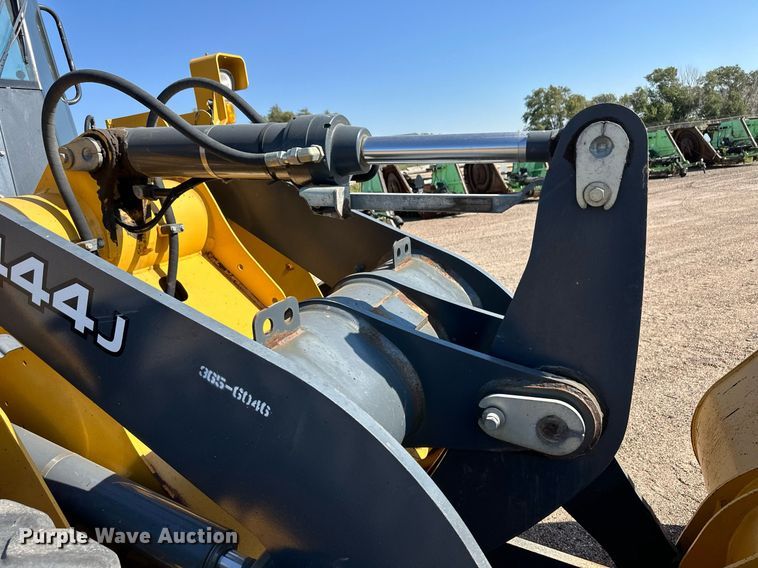 image for item OM9702 2006 John Deere 444J wheel loader