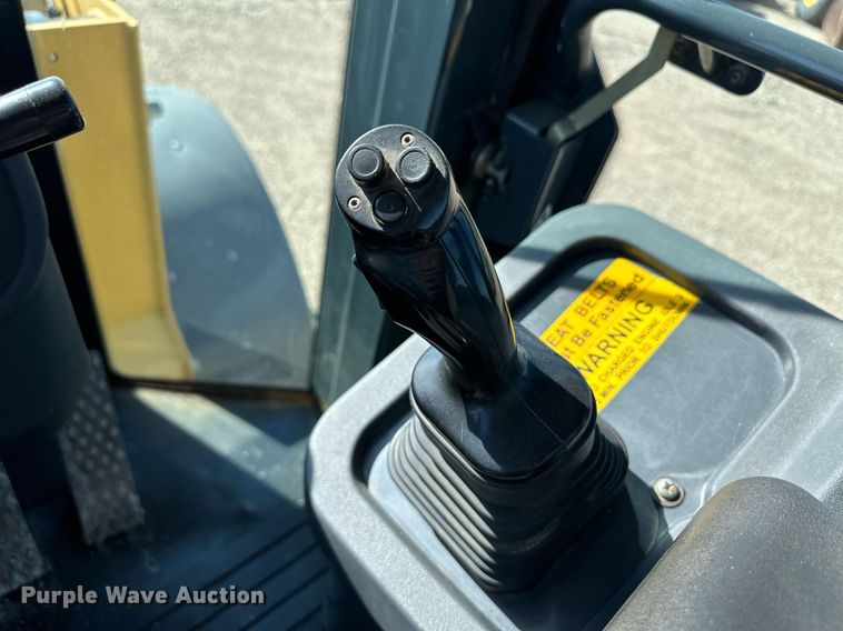 image for item OM9702 2006 John Deere 444J wheel loader