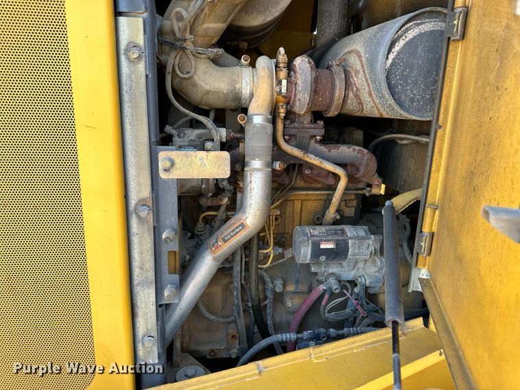 image for item OM9702 2006 John Deere 444J wheel loader