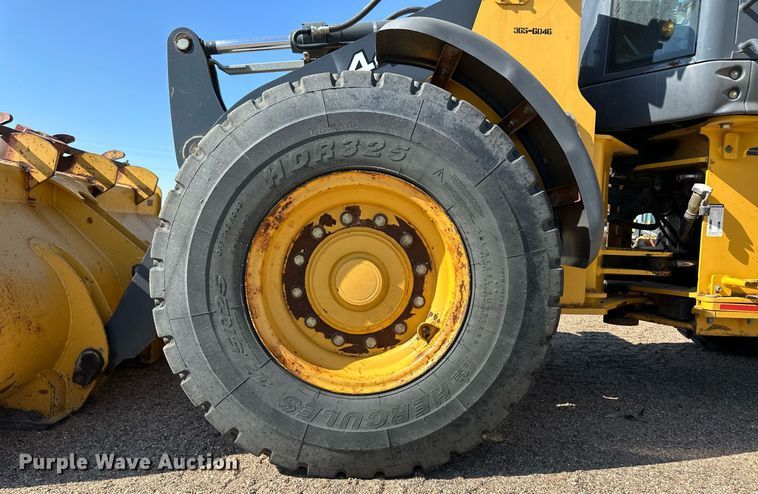 image for item OM9702 2006 John Deere 444J wheel loader
