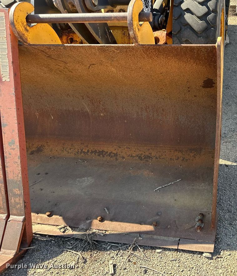 image for item OM9703 2005 John Deere 444J wheel loader