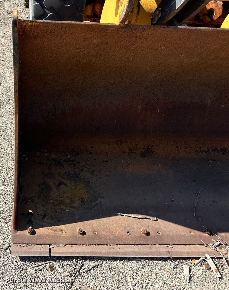 image for item OM9703 2005 John Deere 444J wheel loader