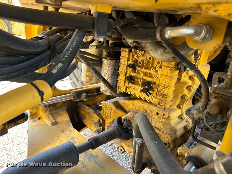 image for item OM9703 2005 John Deere 444J wheel loader