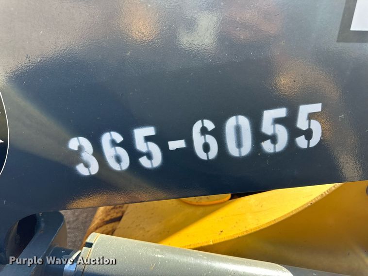 image for item OM9703 2005 John Deere 444J wheel loader