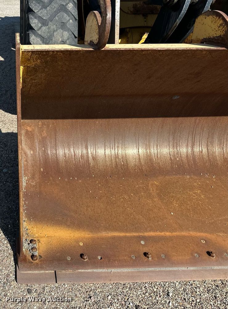 image for item OM9704 2006 John Deere 444J wheel loader