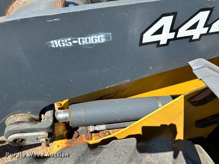 image for item OM9704 2006 John Deere 444J wheel loader