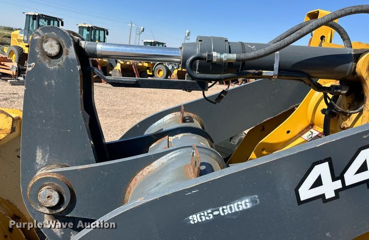 image for item OM9704 2006 John Deere 444J wheel loader