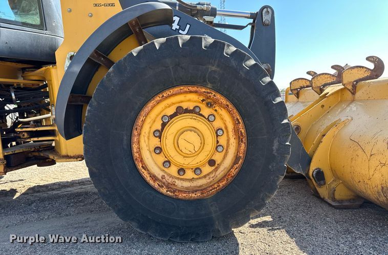 image for item OM9704 2006 John Deere 444J wheel loader