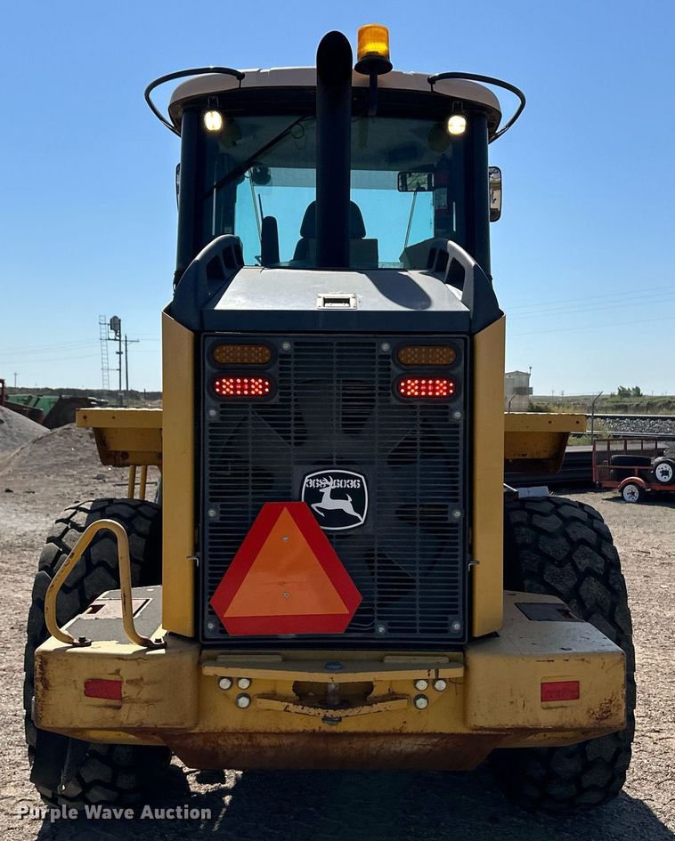 image for item OM9705 2006 John Deere 444J wheel loader