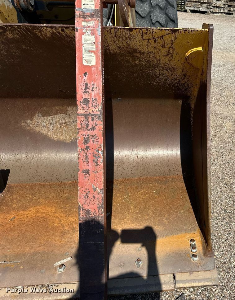 image for item OM9705 2006 John Deere 444J wheel loader