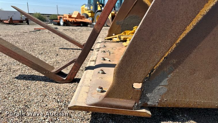 image for item OM9705 2006 John Deere 444J wheel loader