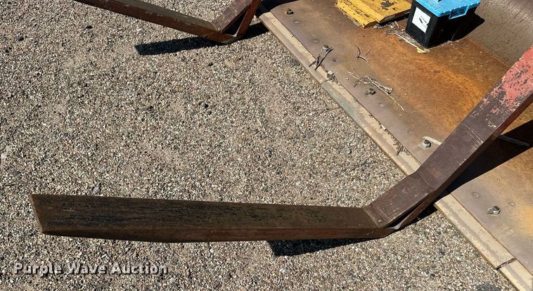 image for item OM9705 2006 John Deere 444J wheel loader