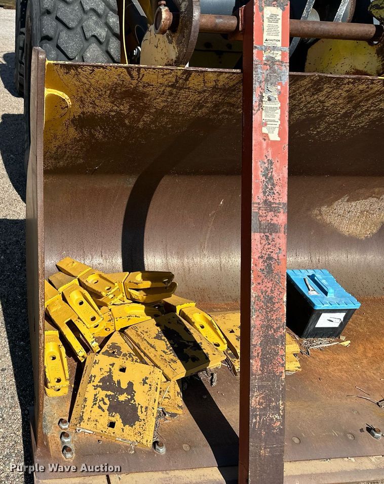 image for item OM9705 2006 John Deere 444J wheel loader