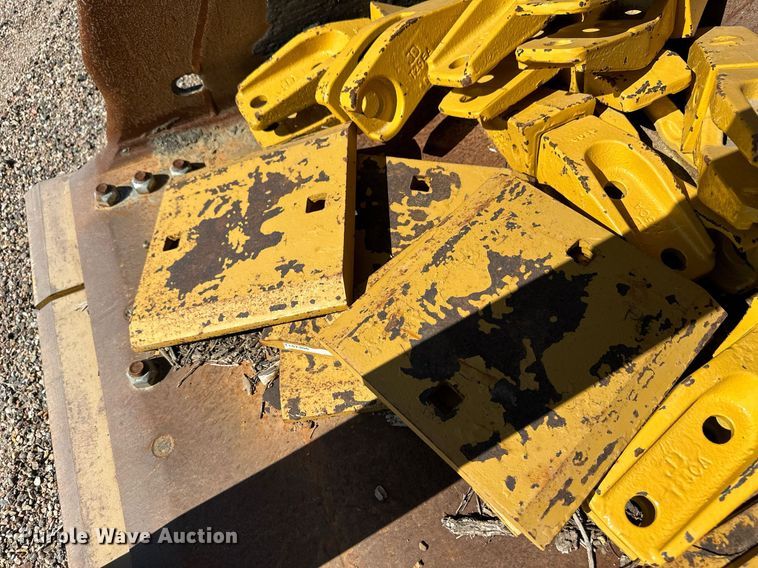 image for item OM9705 2006 John Deere 444J wheel loader