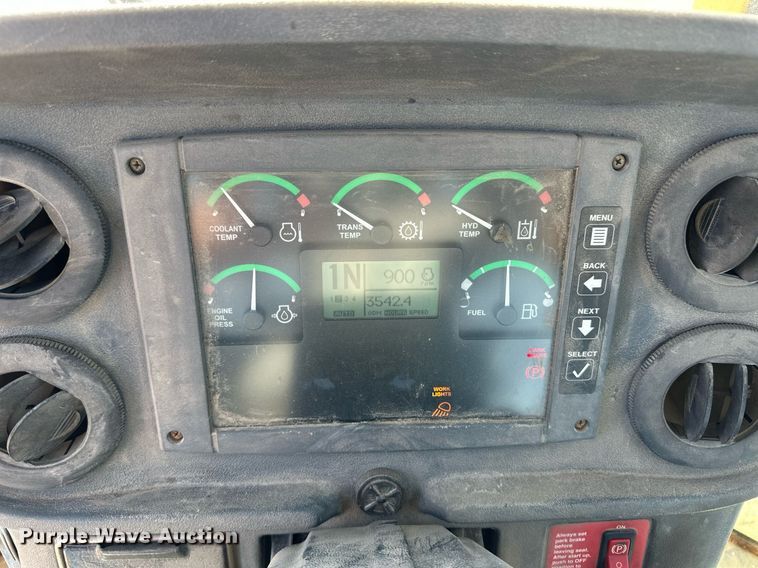 image for item OM9705 2006 John Deere 444J wheel loader