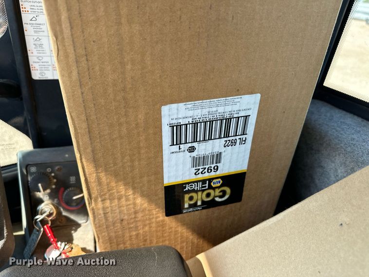 image for item OM9705 2006 John Deere 444J wheel loader