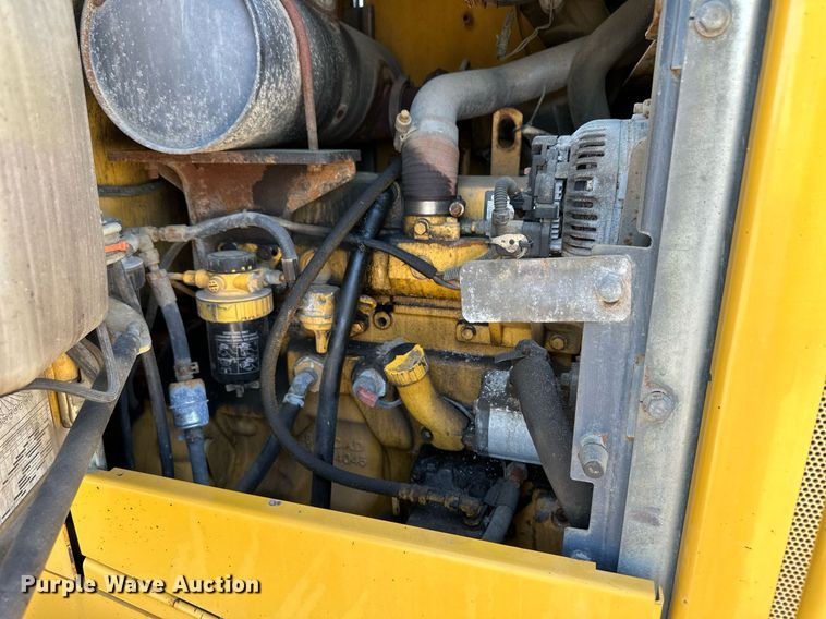 image for item OM9705 2006 John Deere 444J wheel loader