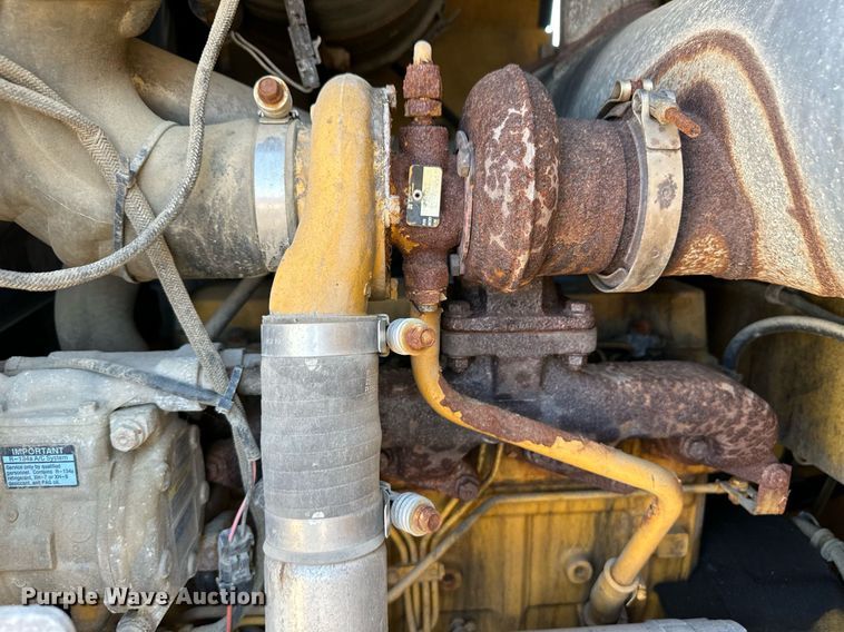 image for item OM9705 2006 John Deere 444J wheel loader