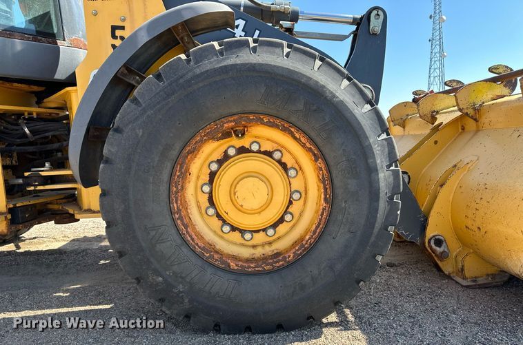 image for item OM9705 2006 John Deere 444J wheel loader