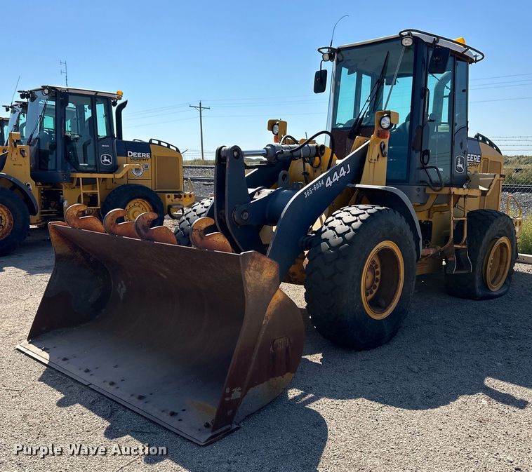 image for item OM9706 2005 John Deere 444J wheel loader