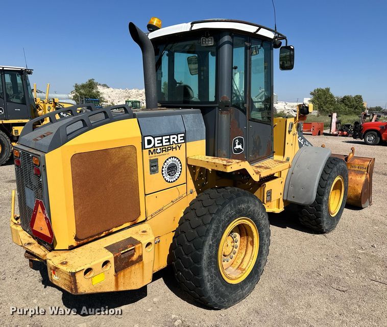 image for item OM9706 2005 John Deere 444J wheel loader