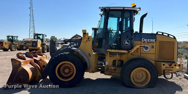 image for item OM9706 2005 John Deere 444J wheel loader