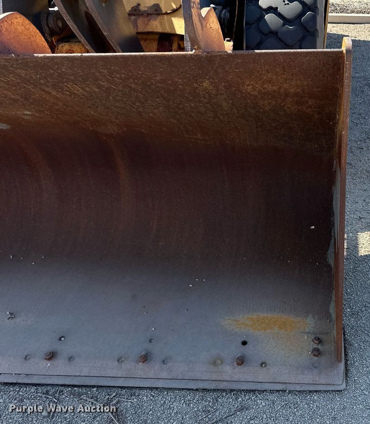 image for item OM9706 2005 John Deere 444J wheel loader