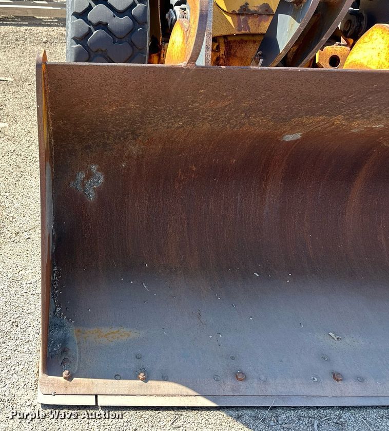 image for item OM9706 2005 John Deere 444J wheel loader