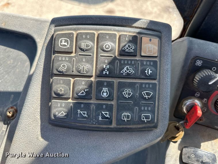 image for item OM9706 2005 John Deere 444J wheel loader