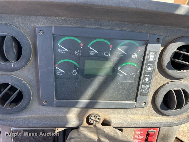 image for item OM9706 2005 John Deere 444J wheel loader