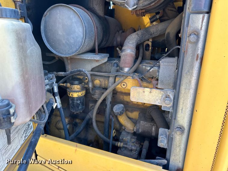 image for item OM9706 2005 John Deere 444J wheel loader