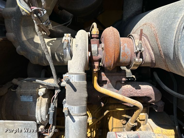 image for item OM9706 2005 John Deere 444J wheel loader