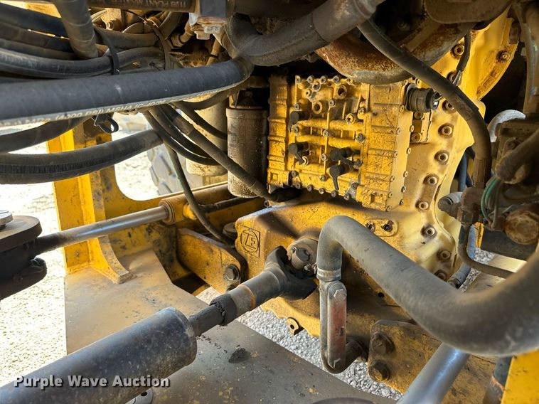 image for item OM9706 2005 John Deere 444J wheel loader