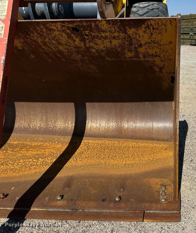 image for item OM9707 2005 John Deere 444J wheel loader