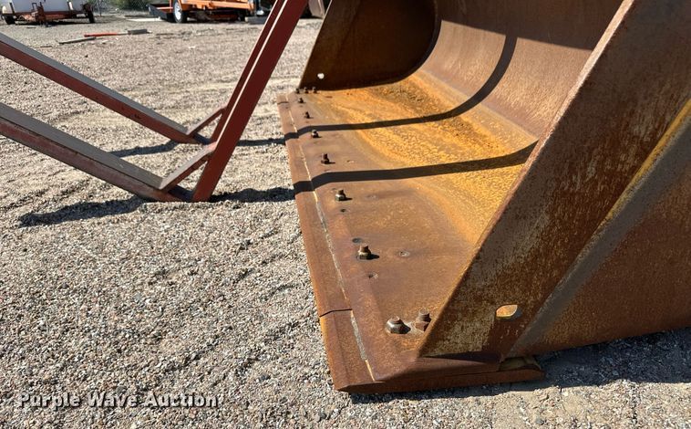 image for item OM9707 2005 John Deere 444J wheel loader