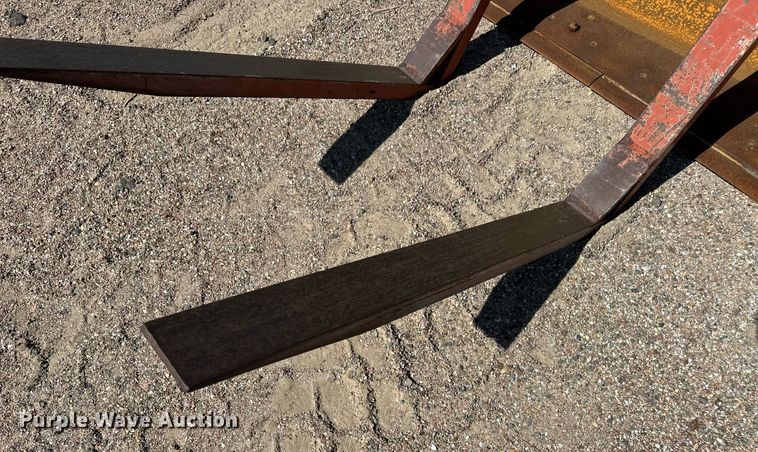 image for item OM9707 2005 John Deere 444J wheel loader