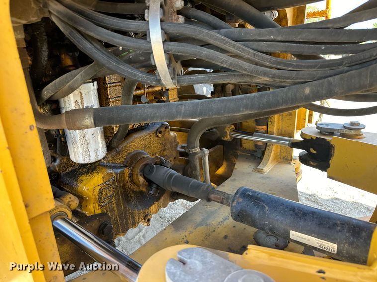 image for item OM9707 2005 John Deere 444J wheel loader