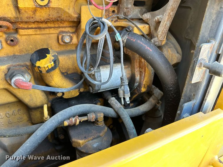 image for item OM9707 2005 John Deere 444J wheel loader