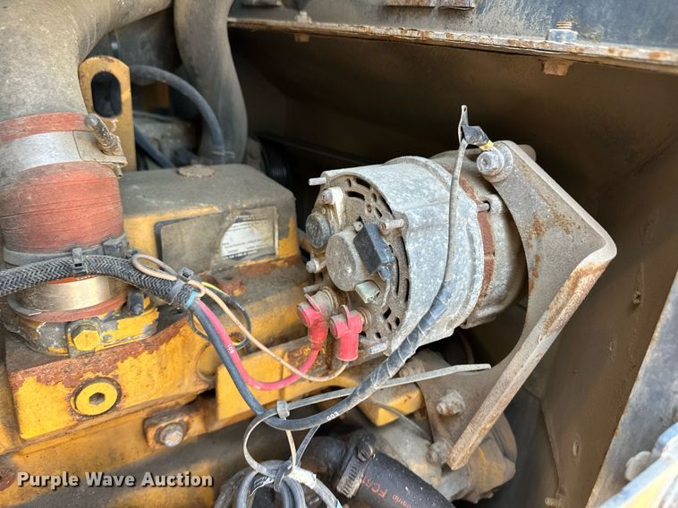 image for item OM9707 2005 John Deere 444J wheel loader