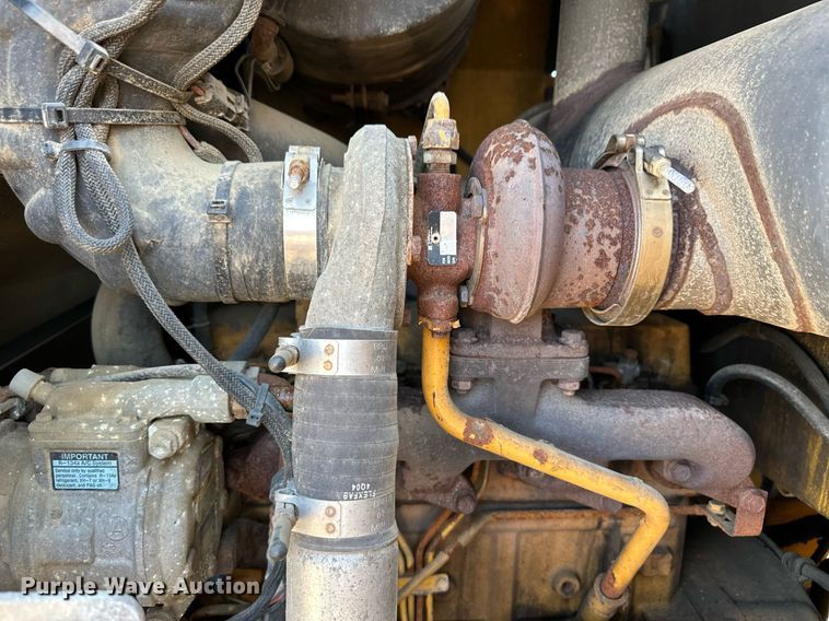 image for item OM9707 2005 John Deere 444J wheel loader