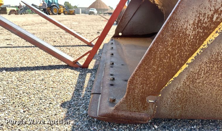 image for item OM9708 2006 John Deere 444J wheel loader