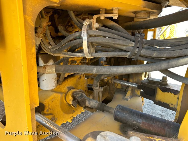 image for item OM9708 2006 John Deere 444J wheel loader