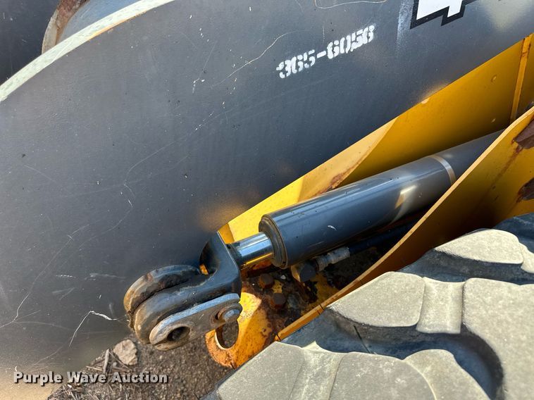 image for item OM9708 2006 John Deere 444J wheel loader