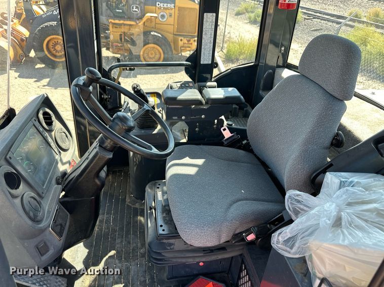 image for item OM9708 2006 John Deere 444J wheel loader