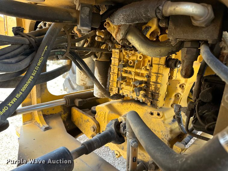 image for item OM9708 2006 John Deere 444J wheel loader